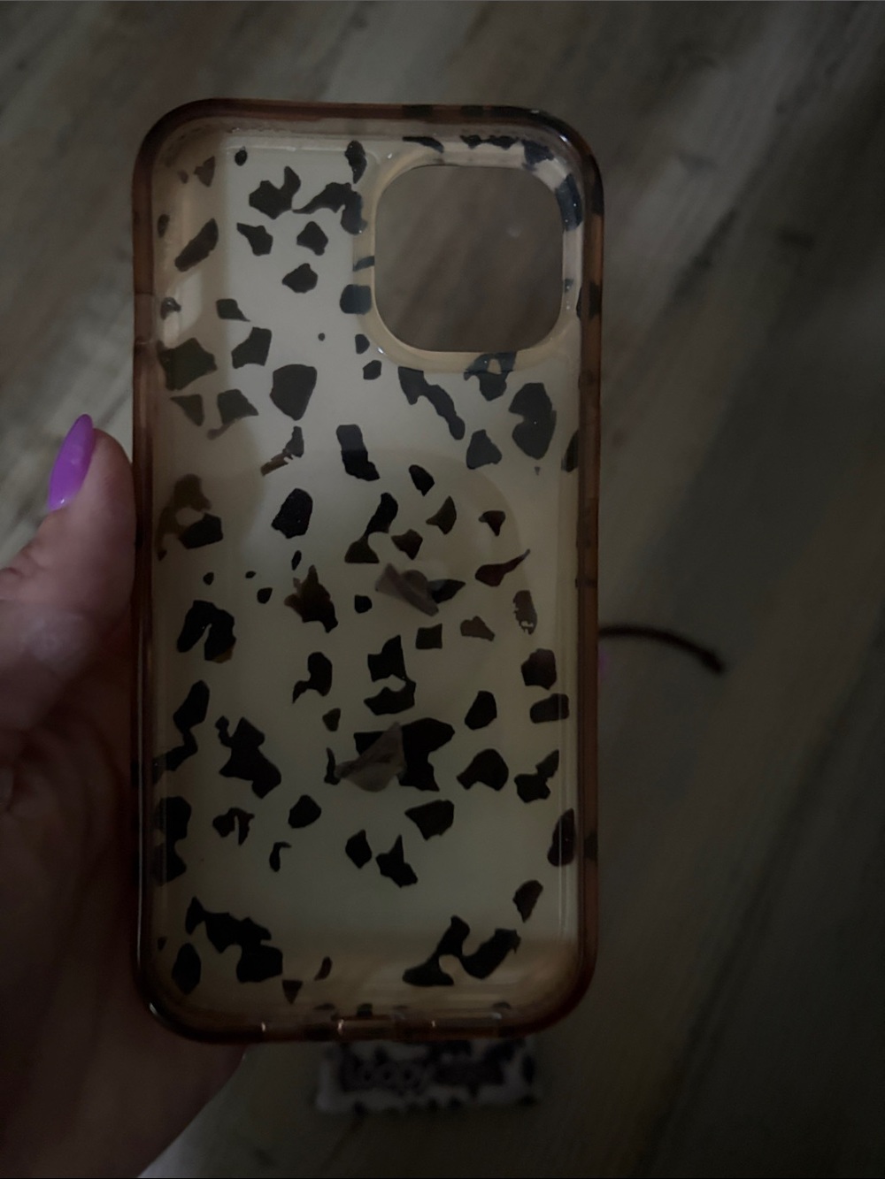 Loopy Blonde Tortoise IPhone 15 - Picture 2 of 4